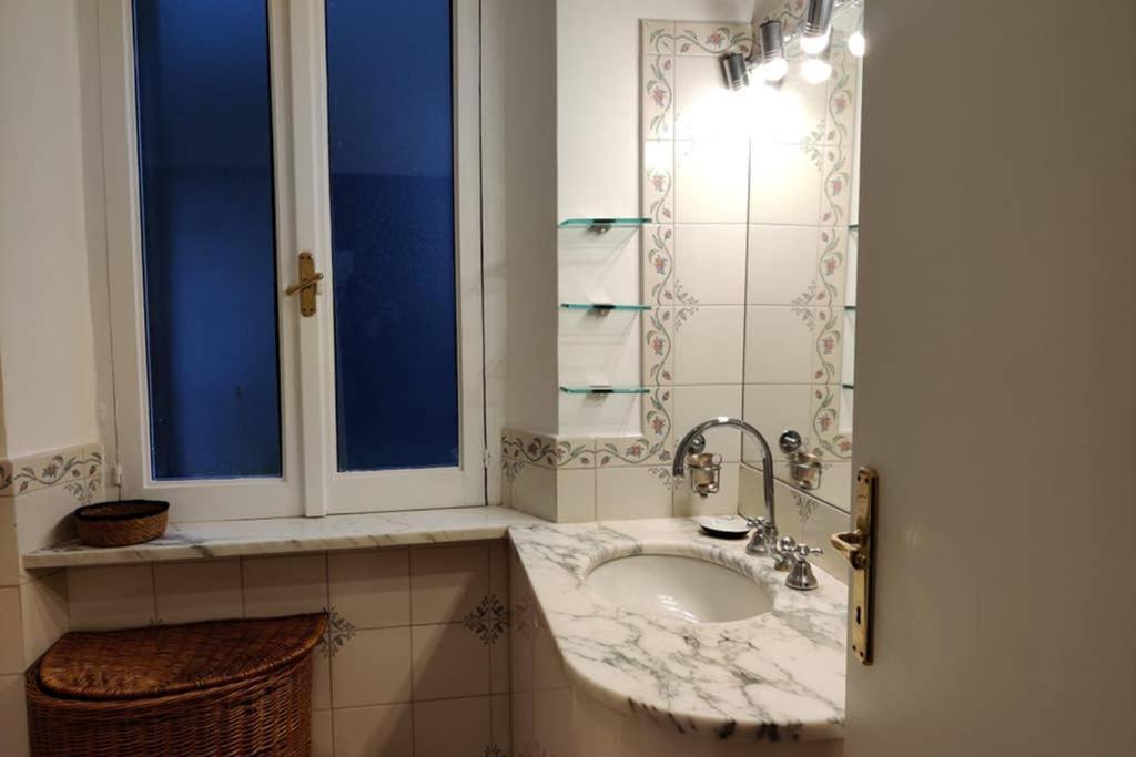 Lanza Tomasi Apartment - Centre Rome Bagian luar foto